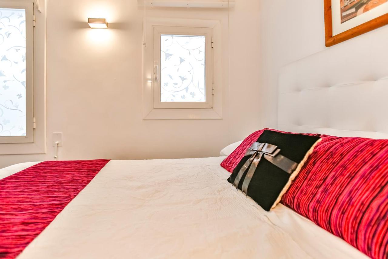 Ghat Apartments Montroig Sitges Exterior foto